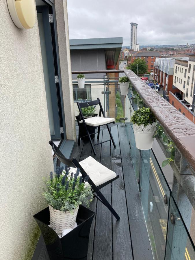 Swansea Bay, Marina & Arena View Mins To Beach & City Exterior photo