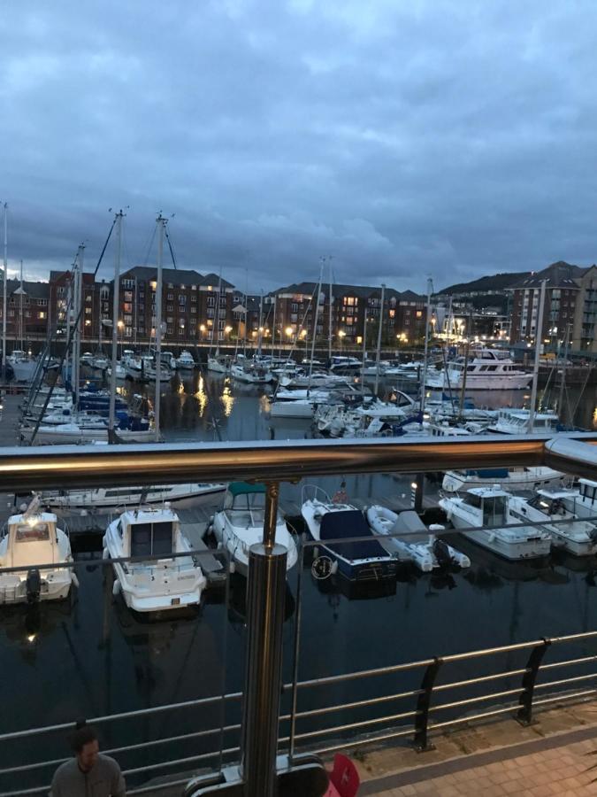 Swansea Bay, Marina & Arena View Mins To Beach & City Exterior photo