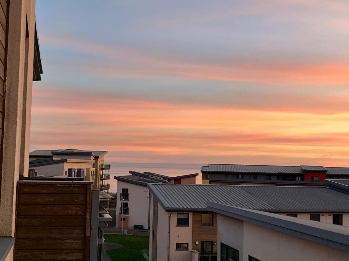 Swansea Bay, Marina & Arena View Mins To Beach & City Exterior photo